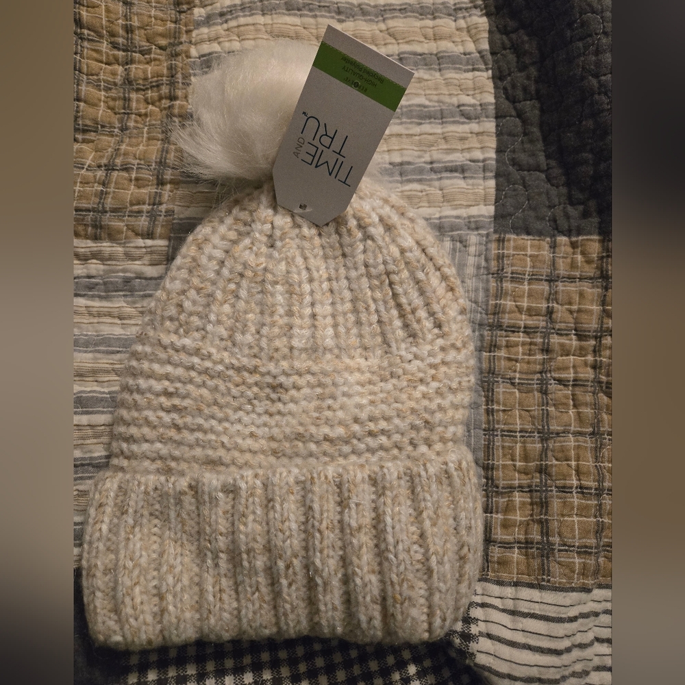 Pom beanie
